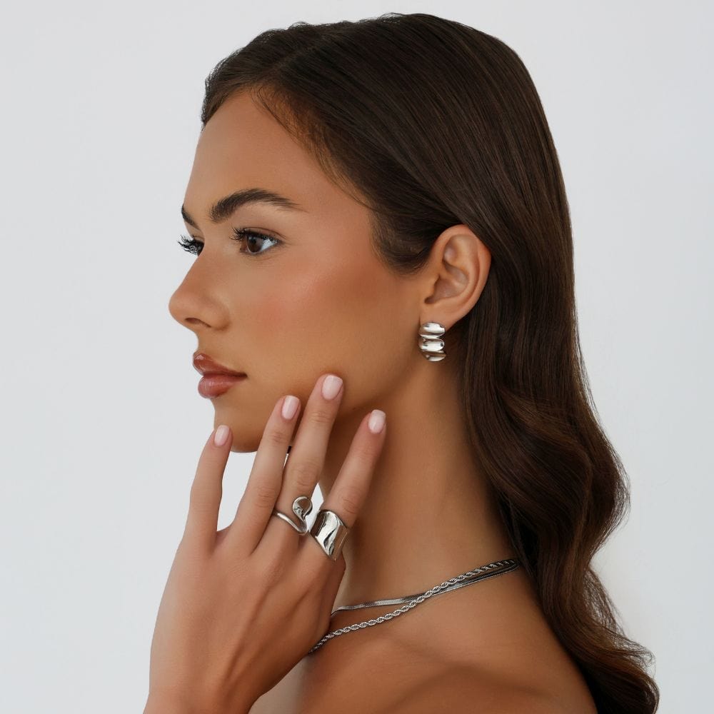 Curious Ring
