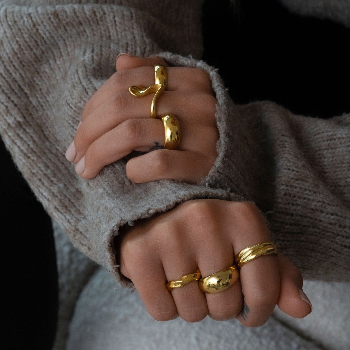 Curious Ring