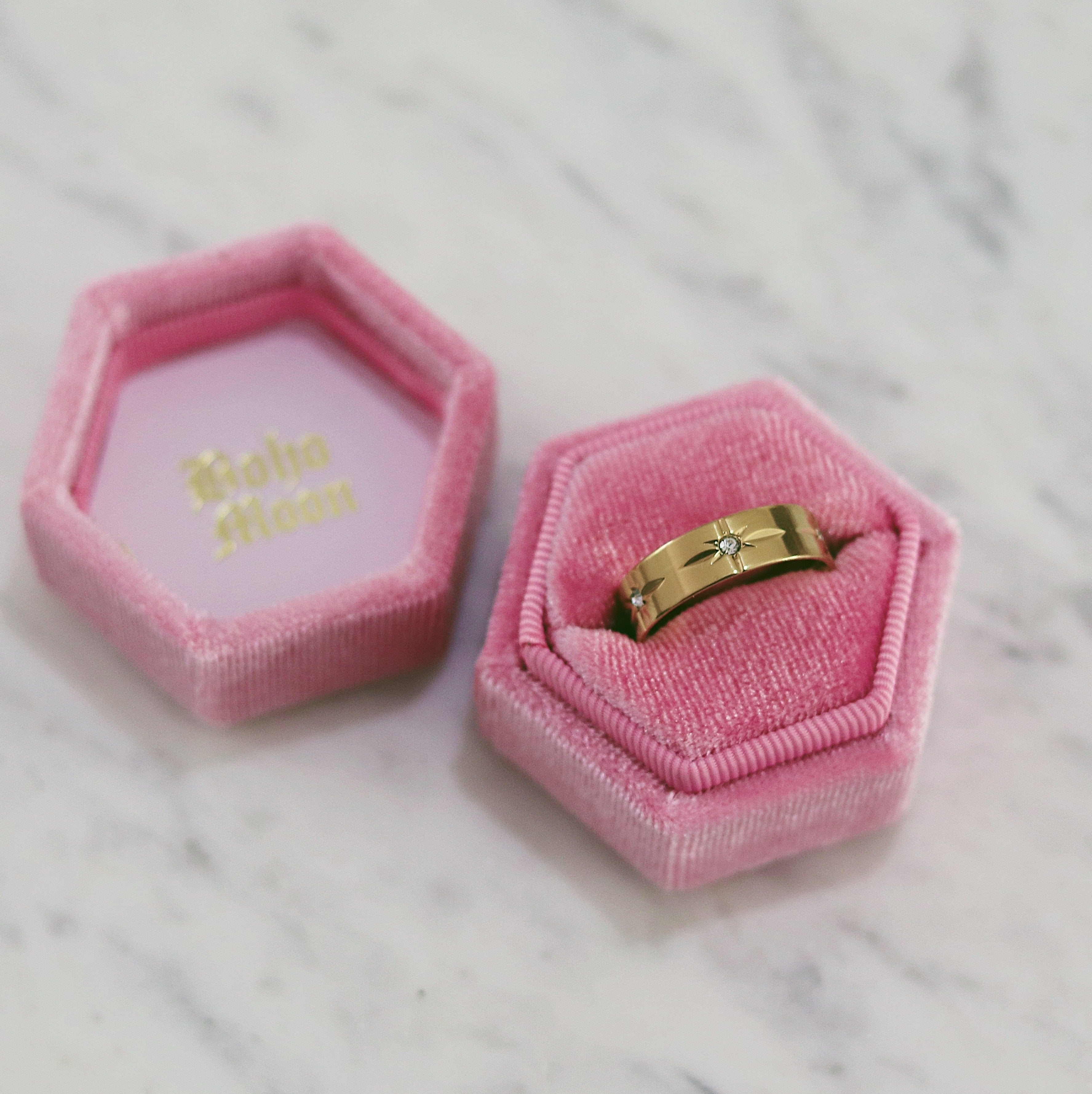 Daphne Ring