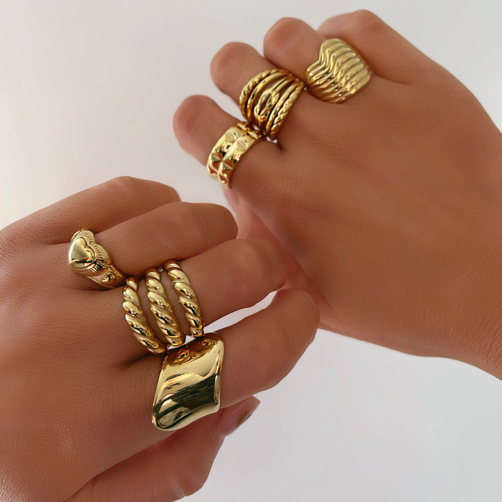 Nostalgia Ring