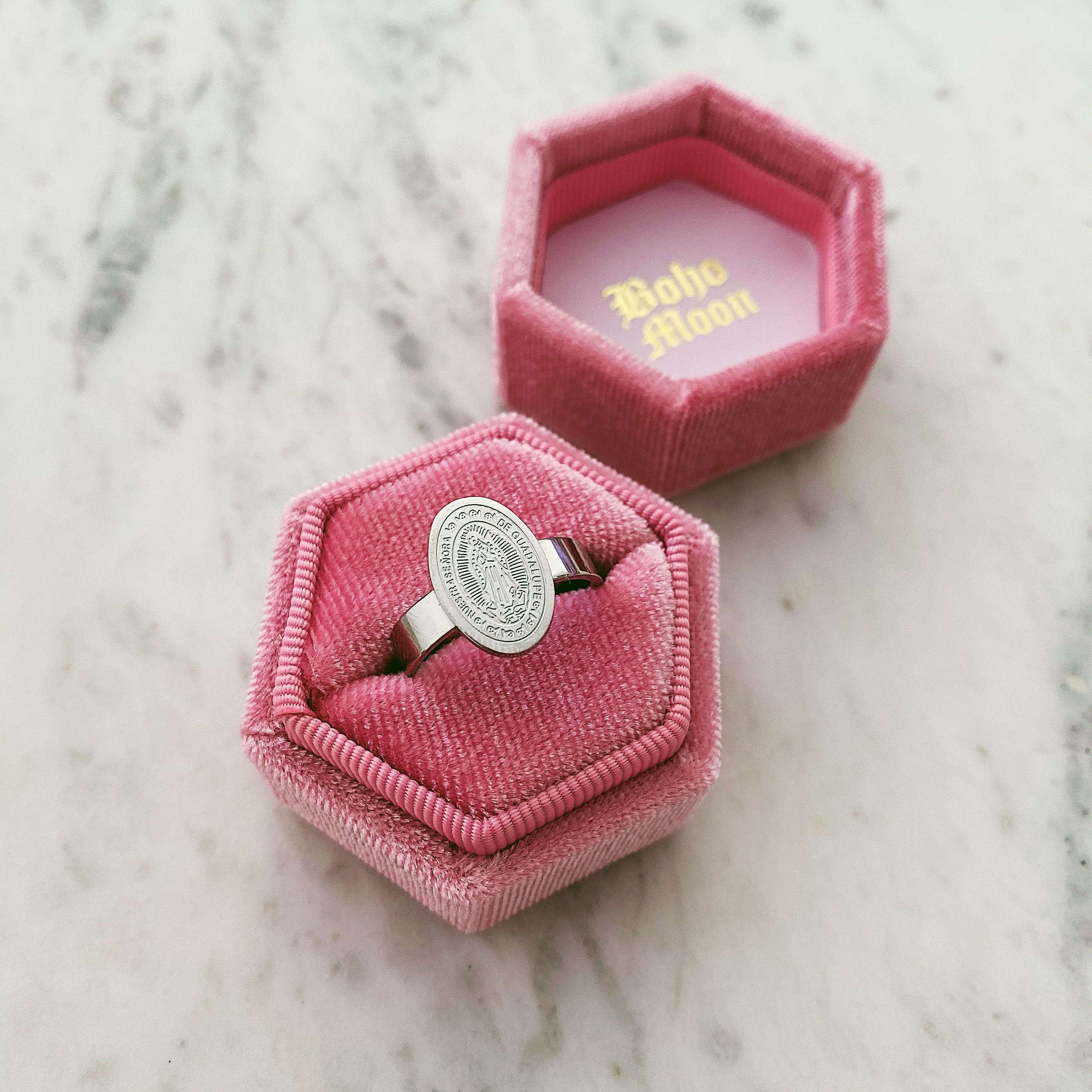 Riviera Ring