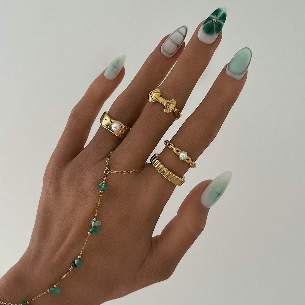 Shelly Ring